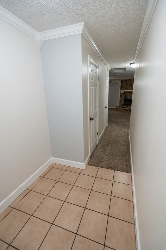 Foto del edificio - 772 Lupine Ln
