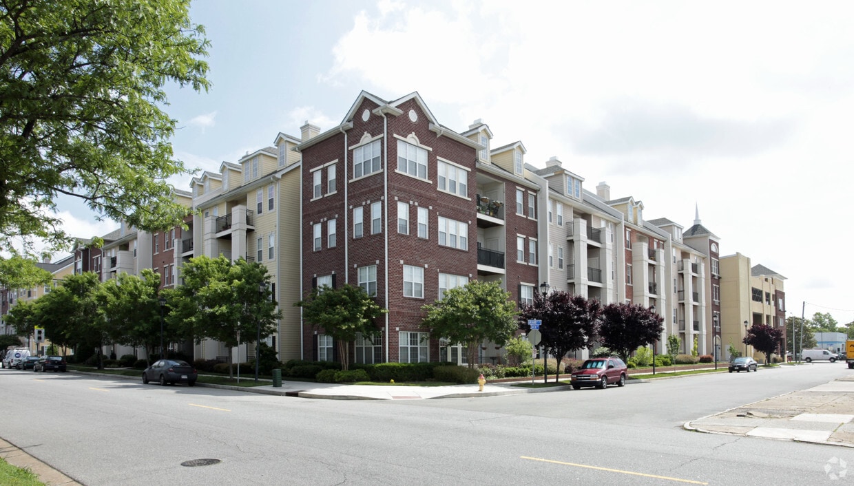 The Row at Ghent Apartments Norfolk, VA