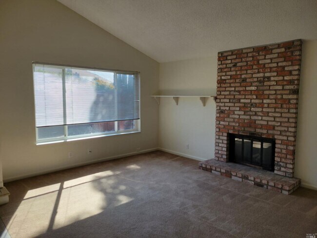 Foto del edificio - 917 Bolton Cir