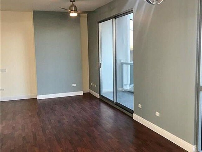 Building Photo - *COMING SOON* 1 bed/1 bath Stunner at Allure!
