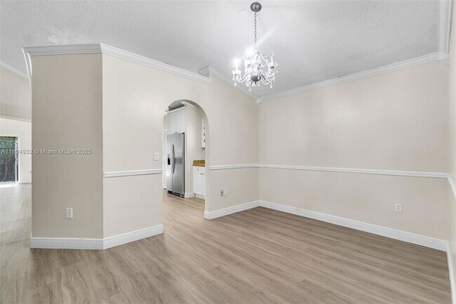 Building Photo - 14761 SW 156th Ave
