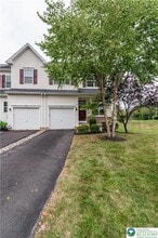Building Photo - 955 King Way