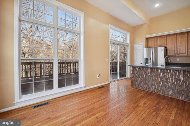 Foto del edificio - 1646 White Oak Vista Dr