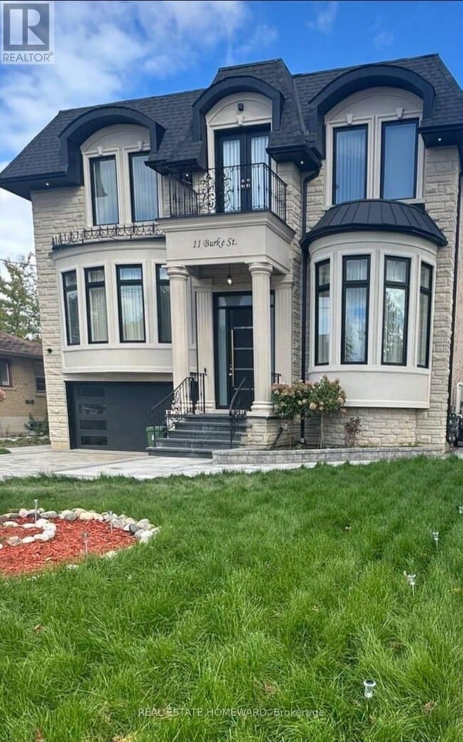 Building Photo - 11 Burke St