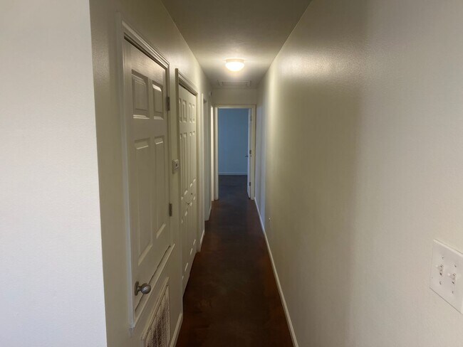 Foto del edificio - 2 Bed 2 Bath Duplex