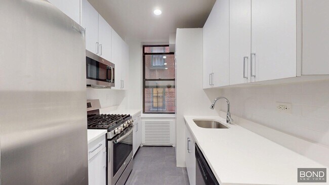 Foto del edificio - 200 W 58th St