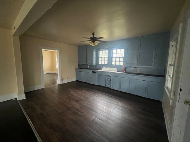 Foto del edificio - 3-bedroom, 1-bath home available in Opelousas