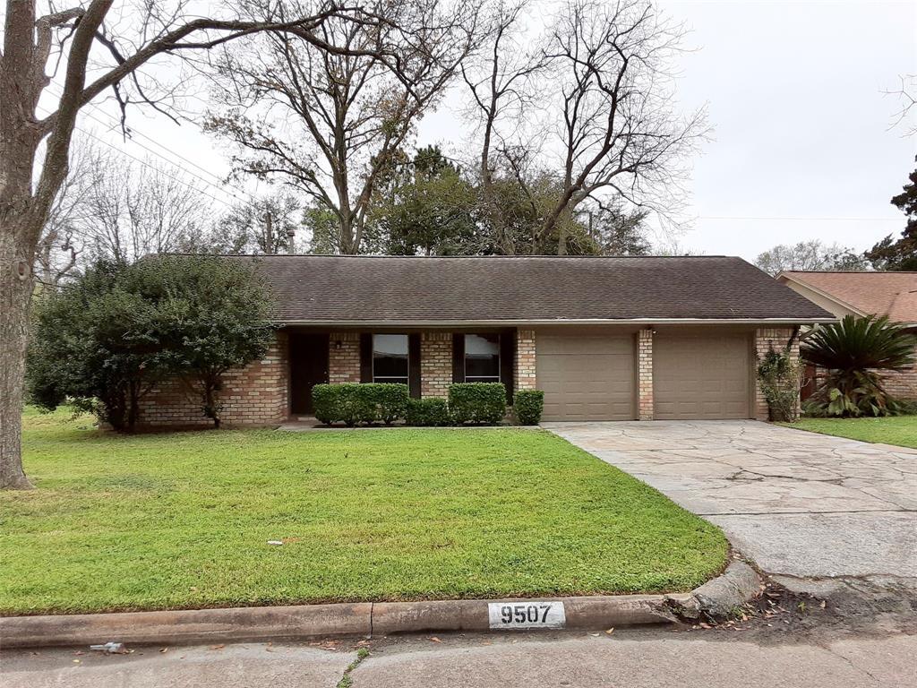9507 Weatherwood Dr, Houston, TX 77080 House Rental in Houston, TX
