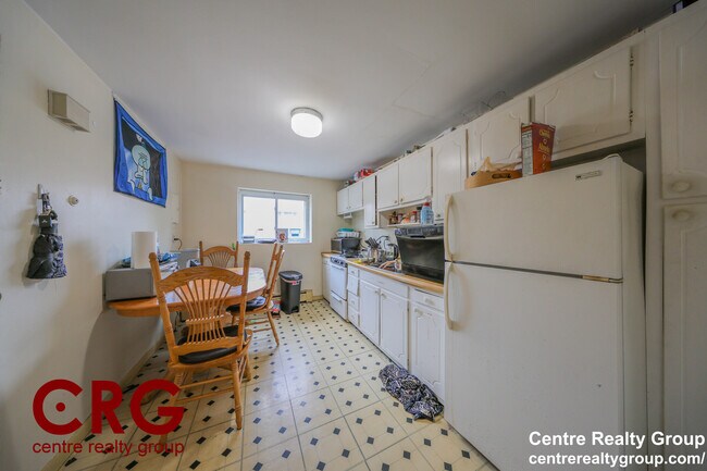 Building Photo - 66 Bryon Rd