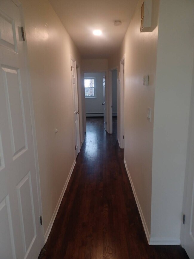 Foto del edificio - 103-0-103102 102nd St