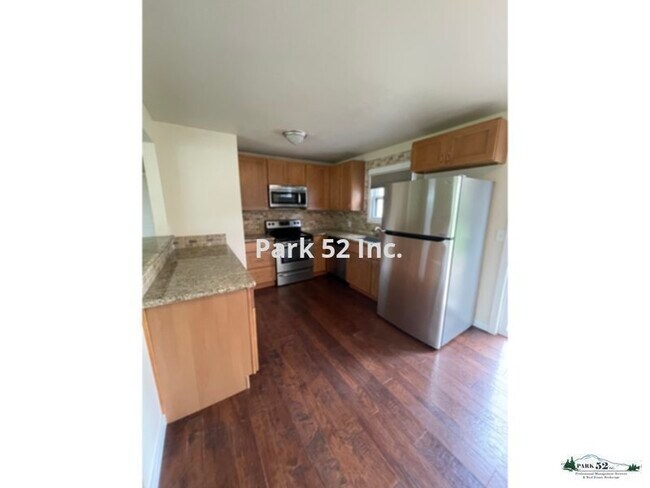 Foto del edificio - 7022 S Thompson Ave