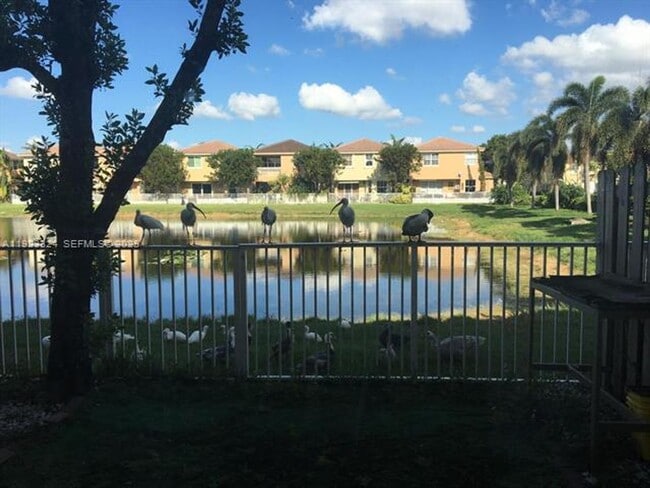 Foto del edificio - 10803 NW 83rd St