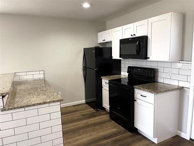 Foto del edificio - 817 Kingdom Cir