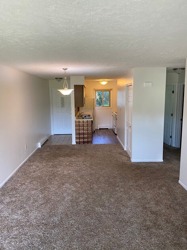 2707 Green Meadows Dr Unit 29, Traverse City, MI 49685 Condo for Rent