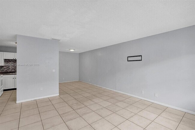 Foto del edificio - 5316 NW 24th Ct