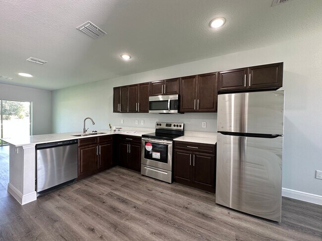 Building Photo - PIO-513 Albatross Drive