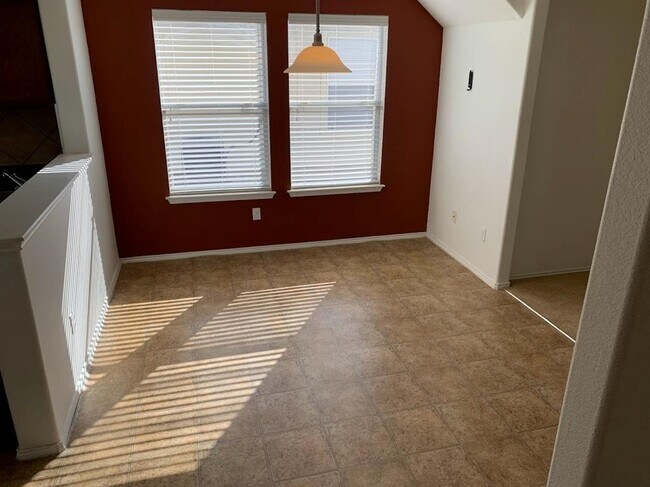 Building Photo - 128 Karen Hill Pl