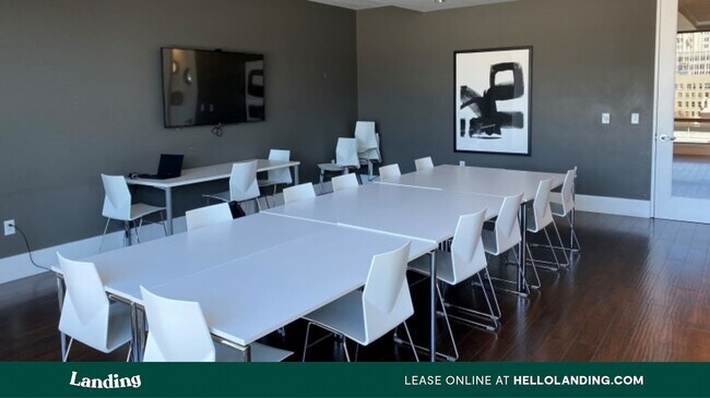 Foto del edificio - 750 SW 9th Ave.