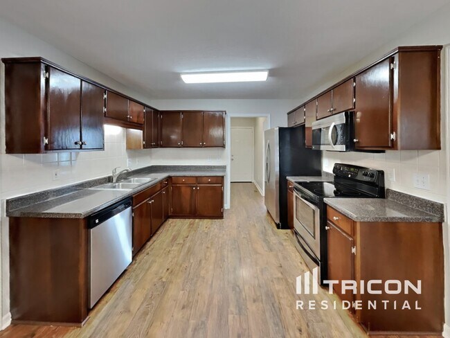 Building Photo - 602 Parrish Wood