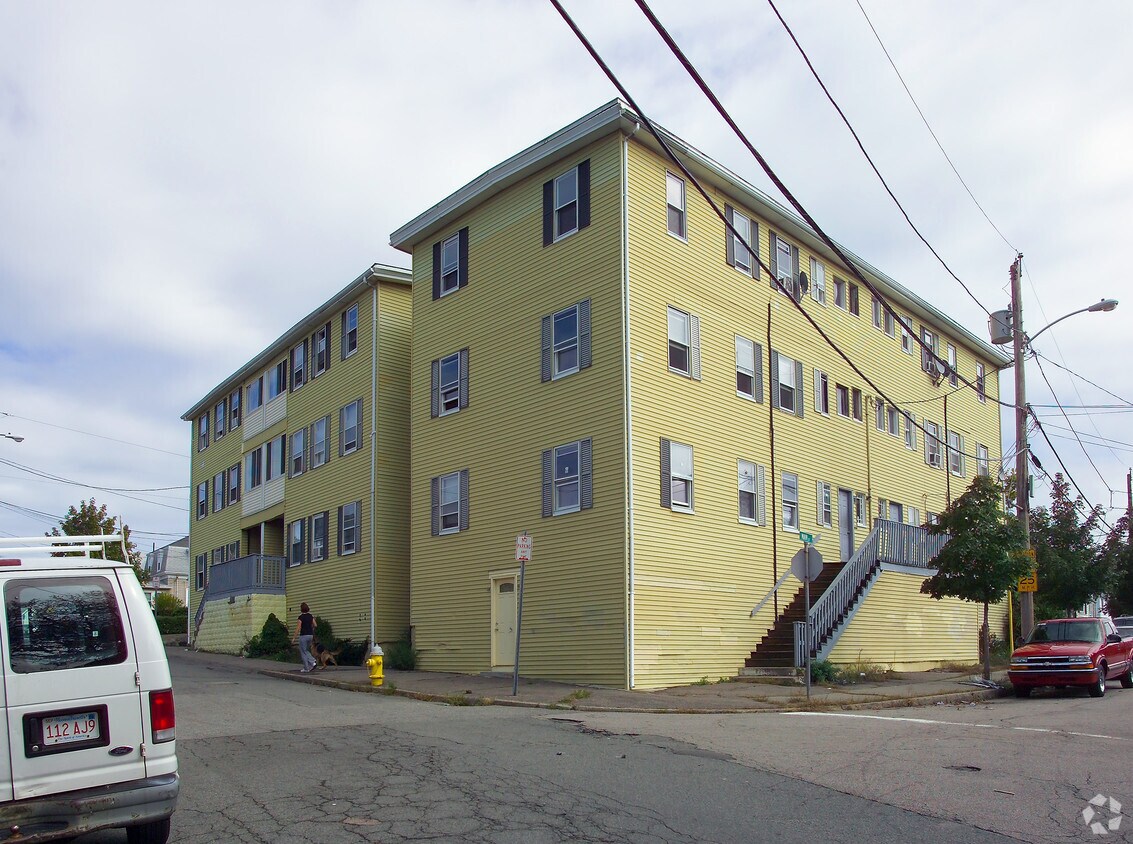 Primary Photo - 35-37 Union St