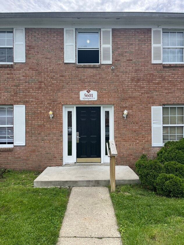 Primary Photo - Parkridge Pointe