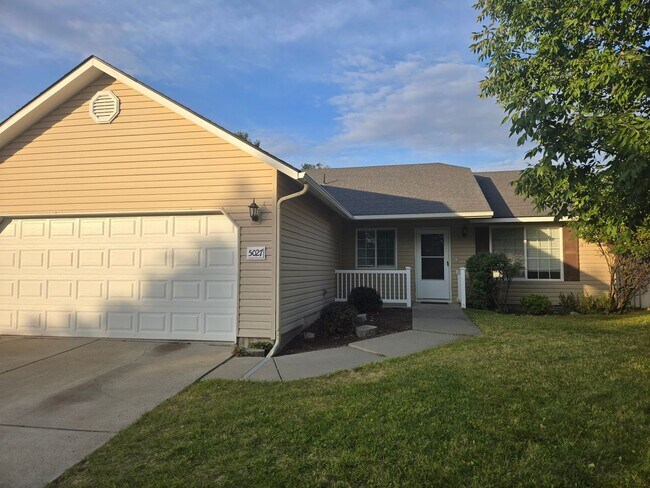 Foto del edificio - 5027 W Lemonwood Ln