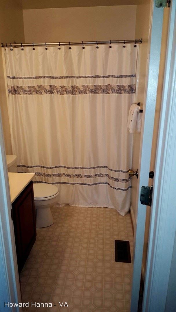 Building Photo - 2 br, 2 bath House - 803 Westgate Circle