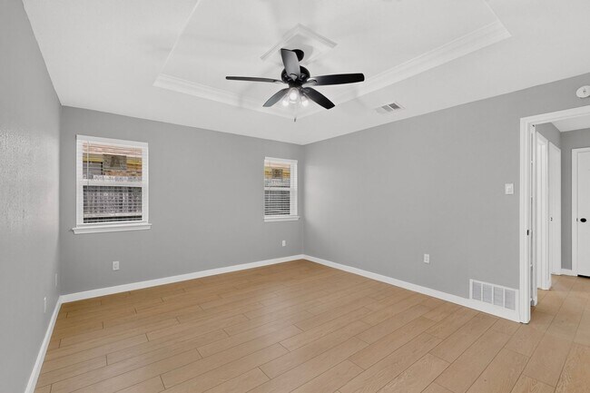 Foto del edificio - 620 W Stoneybrook Dr