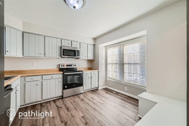 Building Photo - 8 Juxon Court, Nottingham, MD, 21236