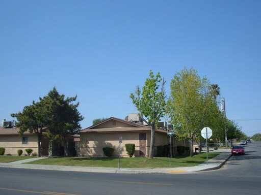 Primary Photo - 1230 Flower St