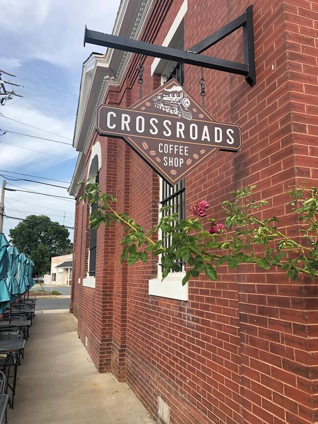 Foto del edificio - 25514 E Main St