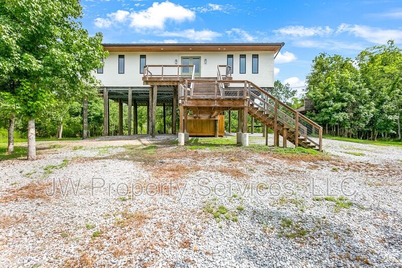 Primary Photo - 500 Richards Dr