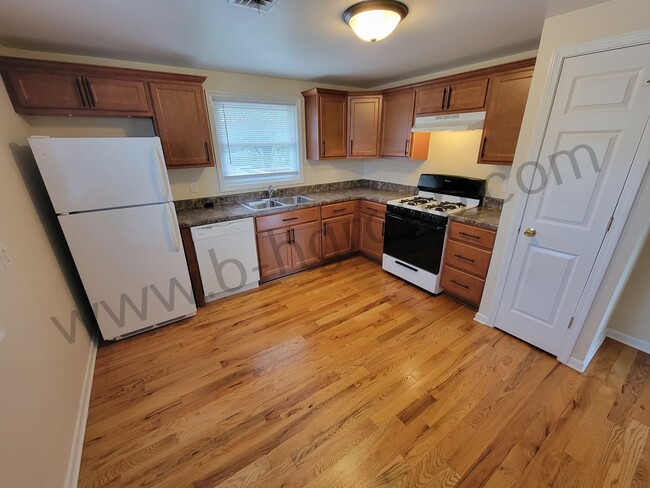 Foto del edificio - 2321 81st St