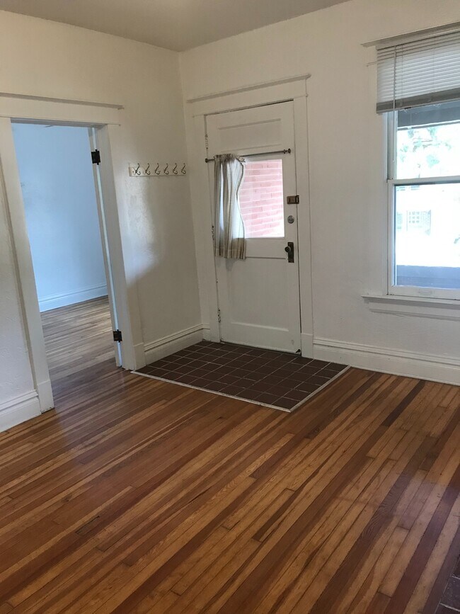 Foto del edificio - Washington Park Duplexes