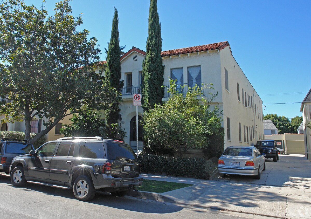 Primary Photo - 337 N Sierra Bonita Ave