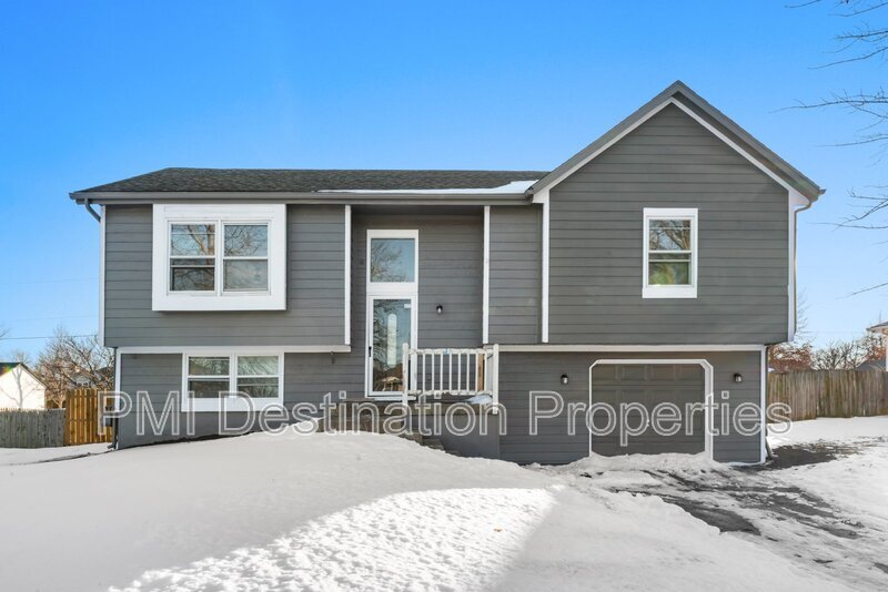 Primary Photo - 33185 W 88th Terrace
