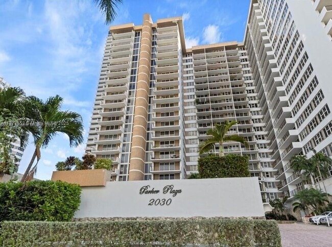 Foto del edificio - 2030 S Ocean Dr