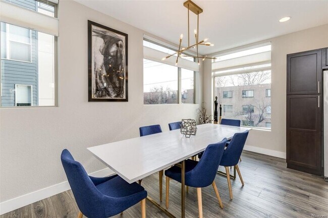 Building Photo - 1702 Fenton St