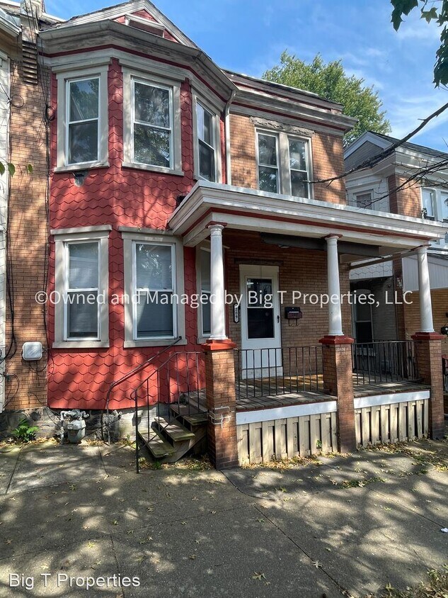 Foto principal - 3 br, 1 bath House - 209 W 19th Street