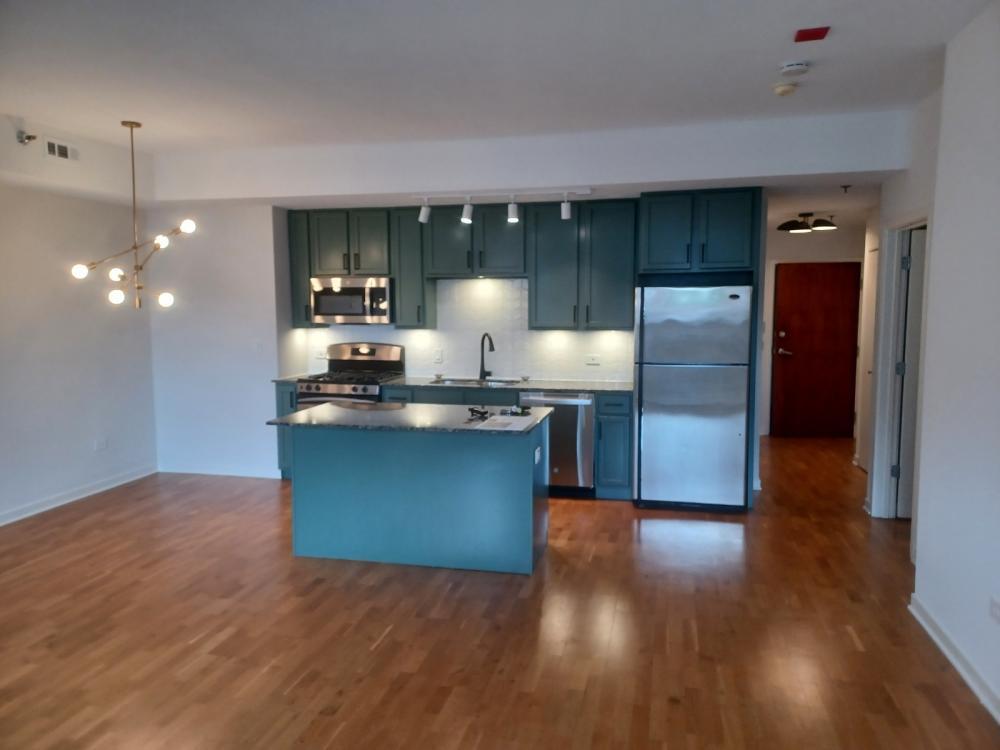 Foto principal - 1 bedroom in Chicago IL 60613