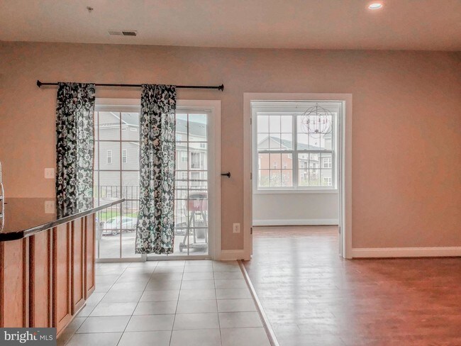 Foto del edificio - 2115 Abbottsbury Way
