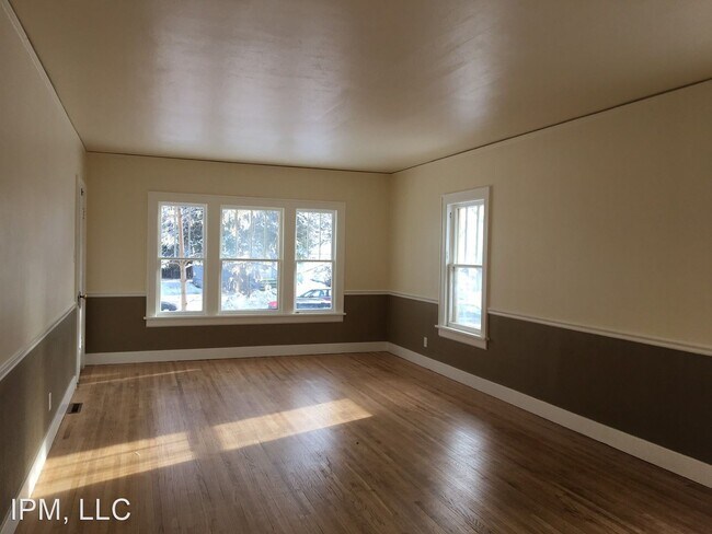 Foto del edificio - 3 br, 1 bath House - 1017 South Wilson Ave