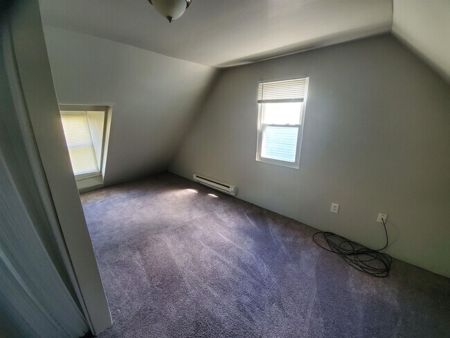 Building Photo - 4248 Hickory Ln