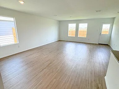 Building Photo - 5813 Crystal Water Wy