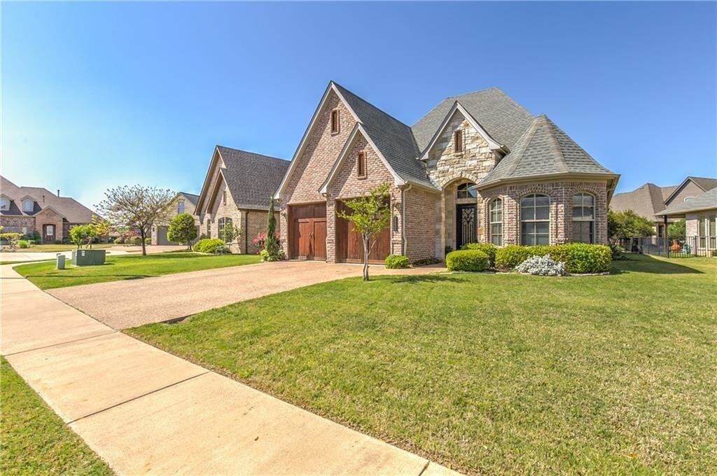 Primary Photo - 2306 Marseilles Ct