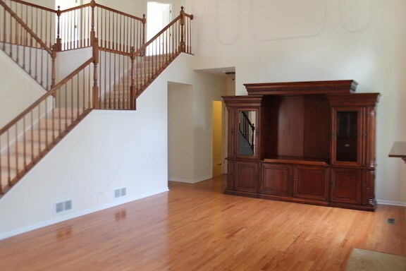 Foto del edificio - 205 Regency Court Bartlett, IL 60103