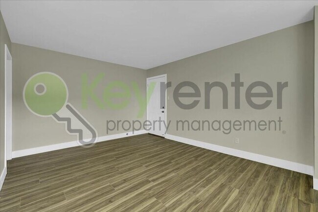 Foto del edificio - 1119 Lochbrae Rd