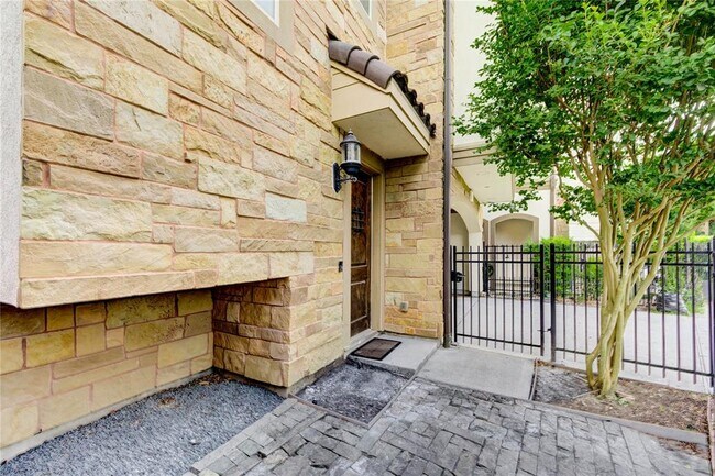 Foto del edificio - 5711 Allen St