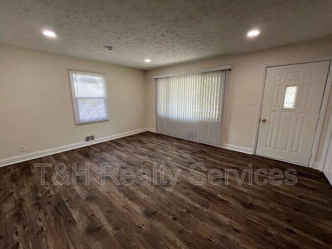 Foto del edificio - 3305 Dequincy St