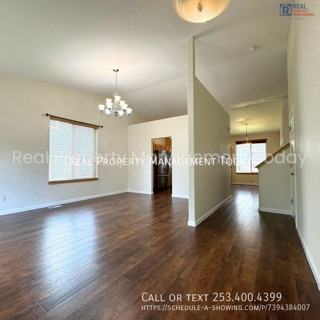 Building Photo - 15117 67th Ave E